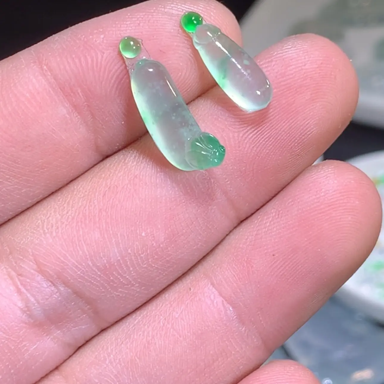 高冰种带底色光感好水头足清新小精品裸石福瓜