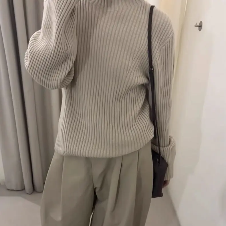 闪闪兒-精选amo*me*nto半高领羊毛针织衫44145