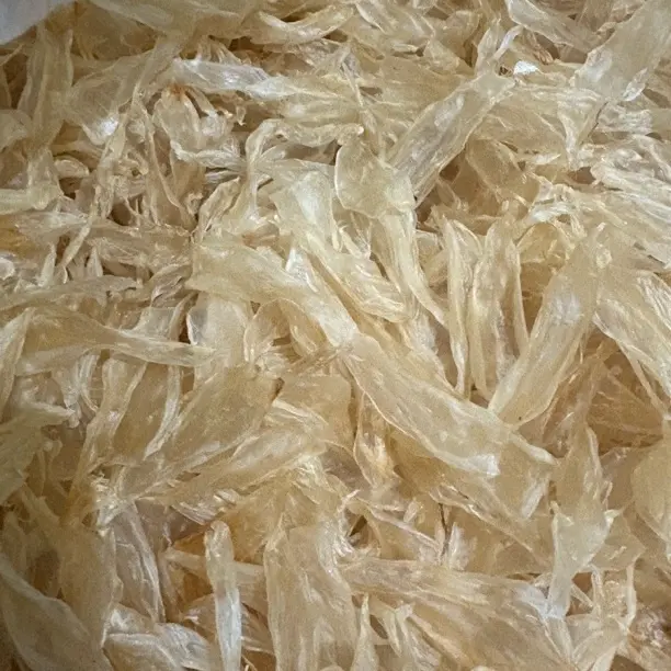 竹叶胶 属于花胶里的“轻负担选手”，胶质丰富但不腻，蛋白质满满