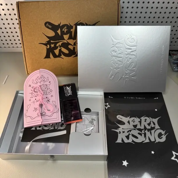 【肆意家族款无卡全套】肆意少年见面会明信片套装默认微瑕