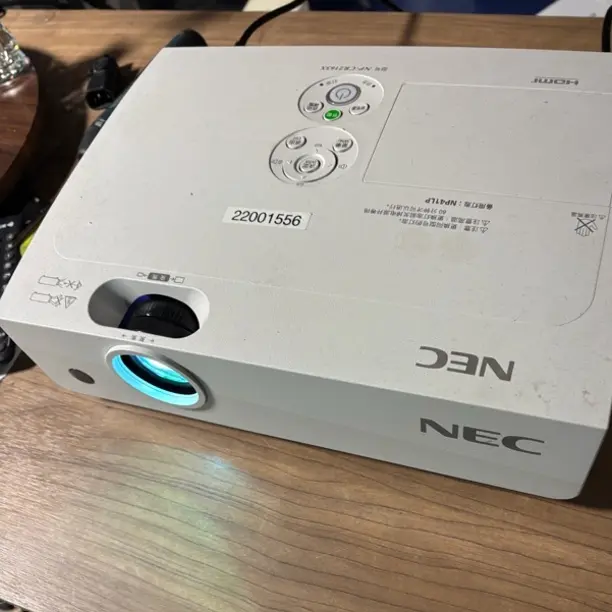 Nec 长焦投影仪 运费自理