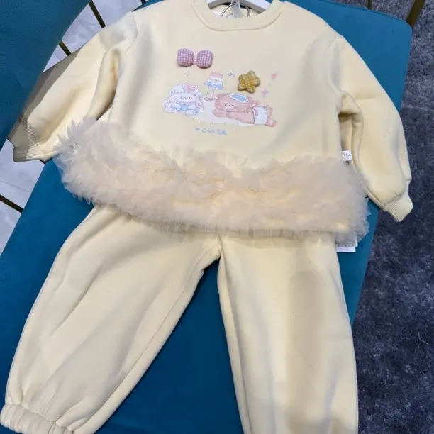 女童秋冬小熊蝴蝶结加绒保暖套装