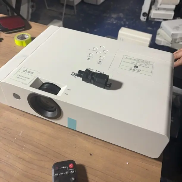 高清长焦投影仪 运费自理