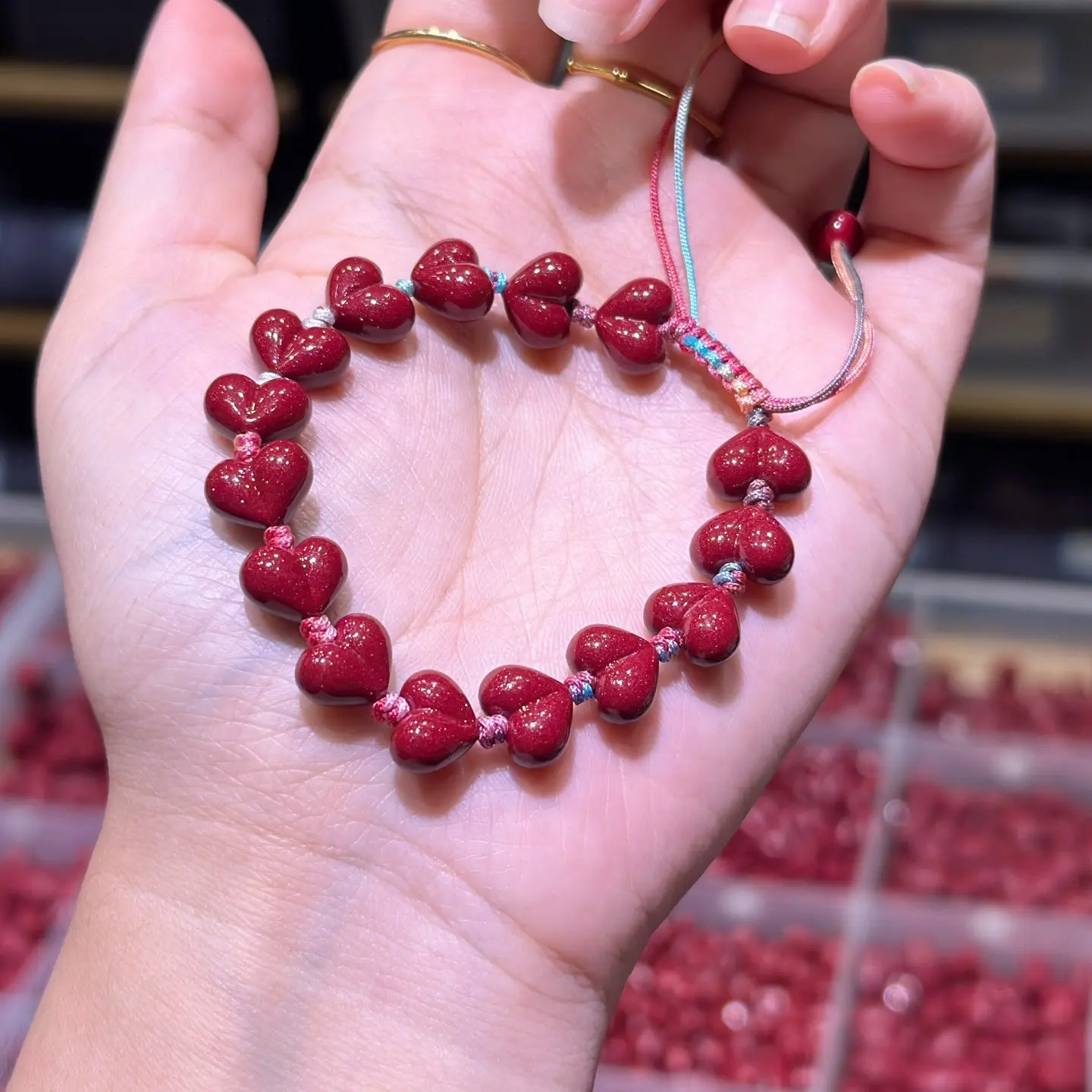 手链 心形手编绳女士手链本命年女生手串女款手工时尚编织