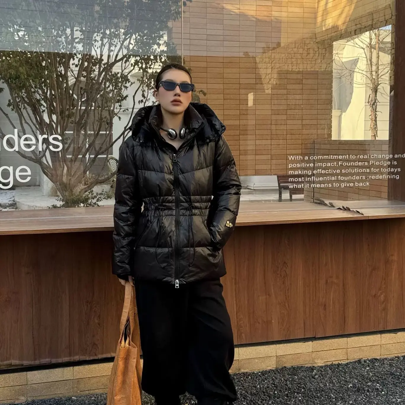 冬季新款羽绒服女短款加厚连帽收腰显瘦韩版情侣款外套黑