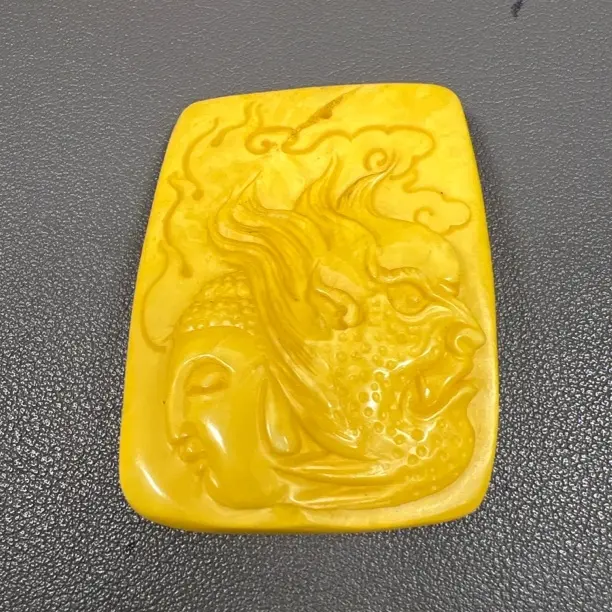 天然琥珀蜜蜡鸡油黄龙牌吊坠无杂裂满蜡