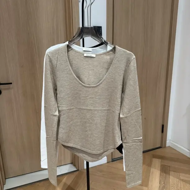 UNICA 小众设计款 修身 气质百搭 U领打底收腰针织上衣显瘦