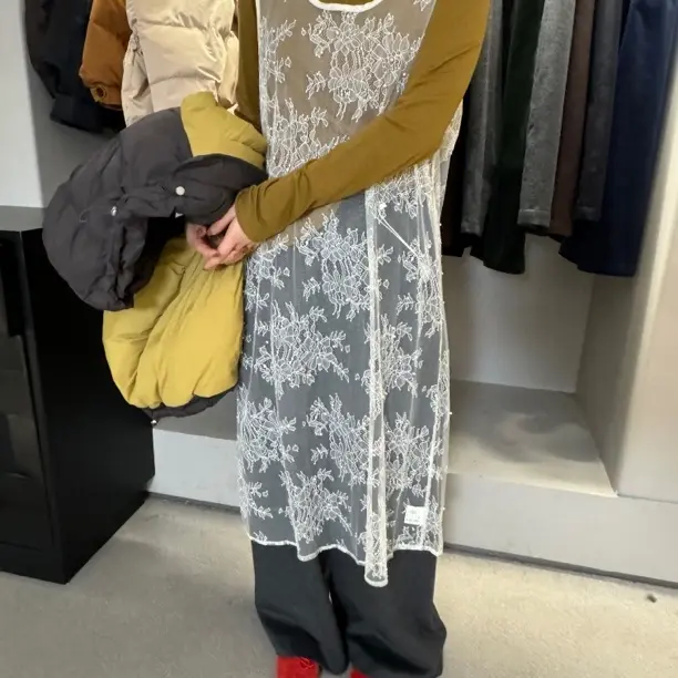 /小爱/【1268】镂空蕾丝无袖长款打底衫内搭叠穿网纱上衣