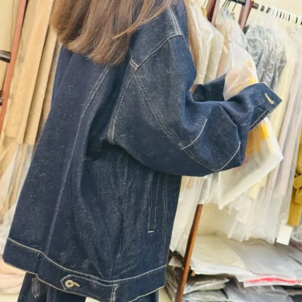 春秋新款深色牛仔外套女明线口袋宽松外套复古显瘦