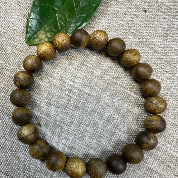 沉香沉香乌身9mm单圈圆珠手串原木原色多样发一