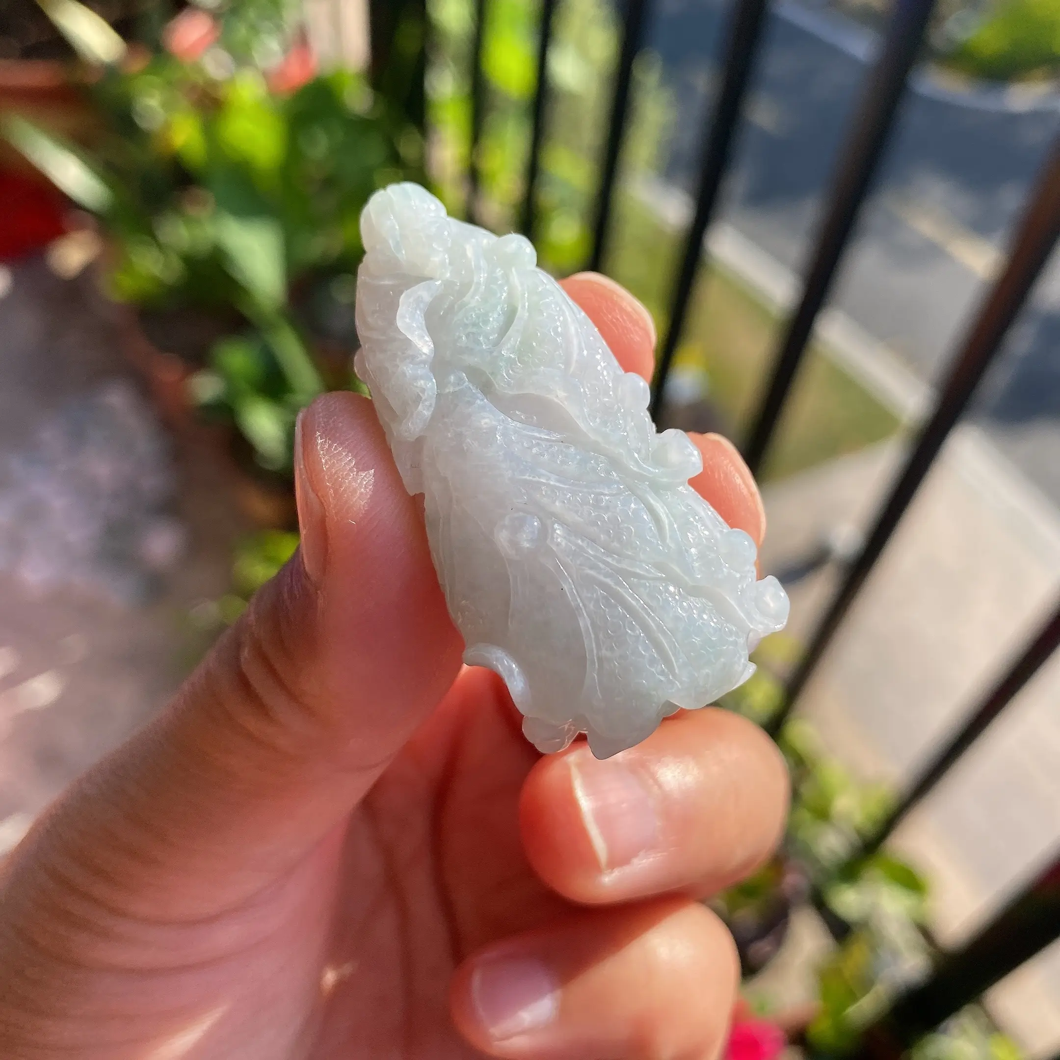 翡翠A货飘花白菜吊坠 缅甸天然A货翡翠吊坠