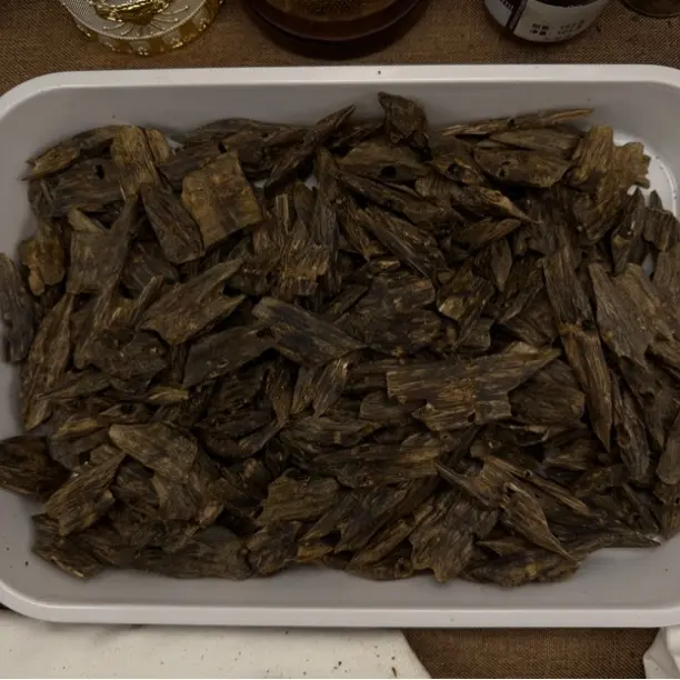 （陆河沉水浮老料33克装）高油天然蜜香沉香块料室内熏香料