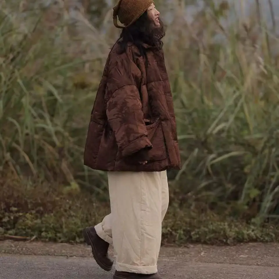 布衣家小铺推荐～原创古兰木肌理提花宽松立领白鸭绒上衣