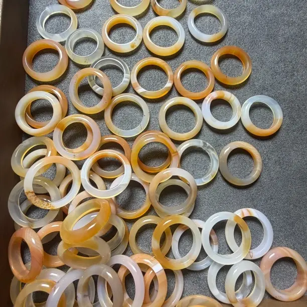 精致飘花玛瑙戒指（备注型号，随机发货）