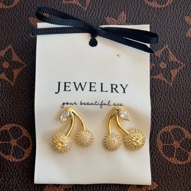 925银合成锆石耳饰 耳环合金银针耳钉小众设计甜美高级感百搭耳饰