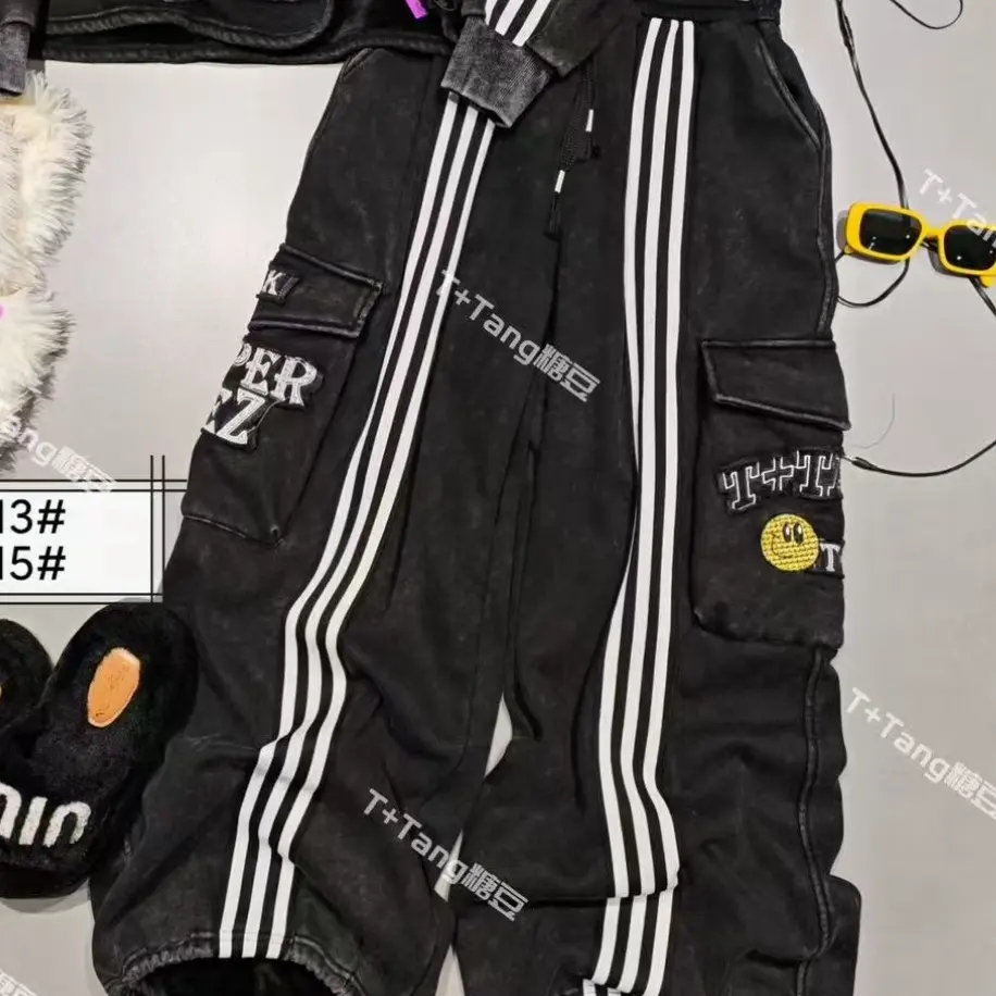 冬季加绒加厚卡通刺绣束脚休闲百搭宽松阔腿裤潮流