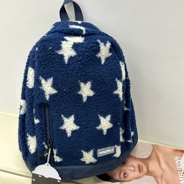 美少女studio【羊羔毛大容量情侣百搭双肩包】