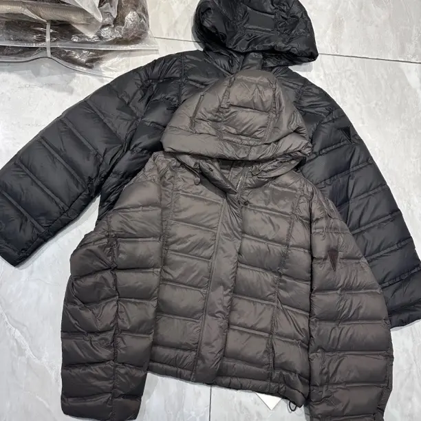 妙女郎新款排骨连帽羽绒服C5008