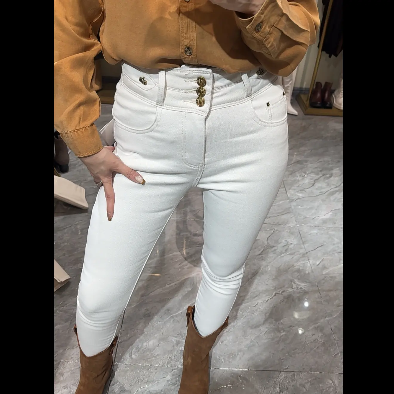 高腰收腹米白色小脚牛仔裤秋季新款显瘦弹力铅笔紧身裤