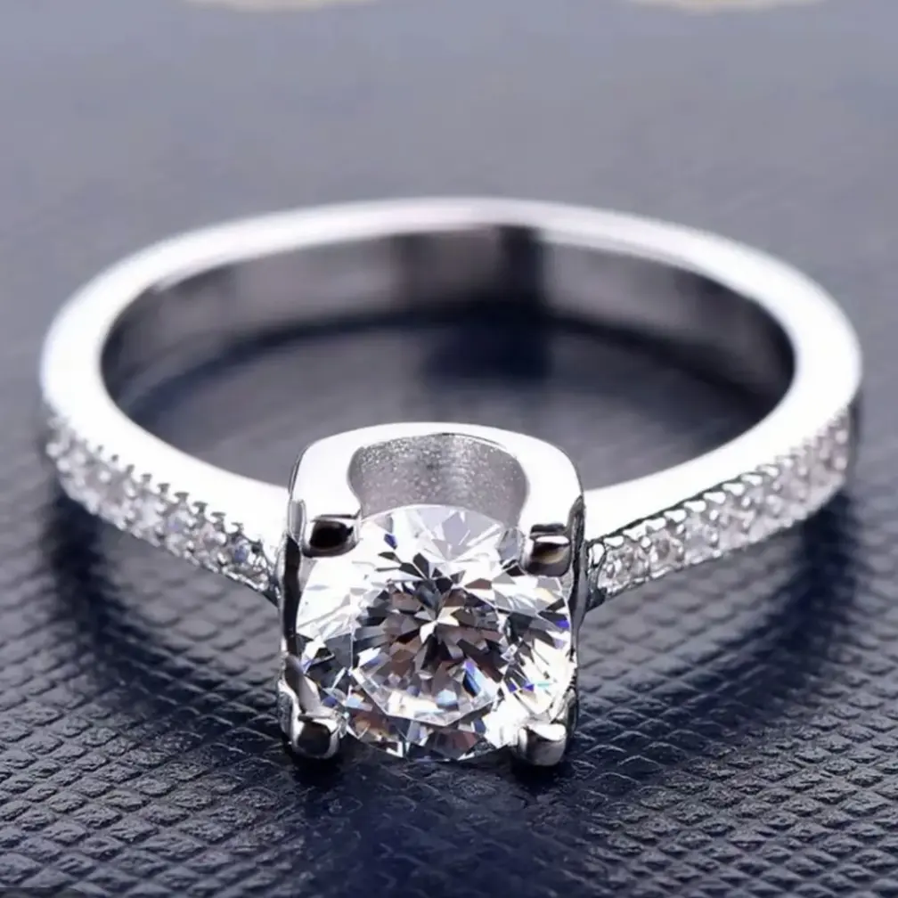【光辉严选】0.5CT 周家六爪经典