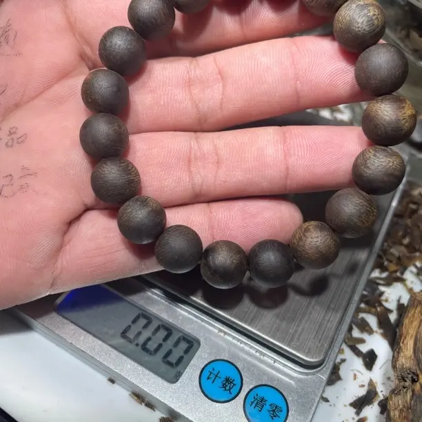沉香乌身圆叶单圈手串老料高油
