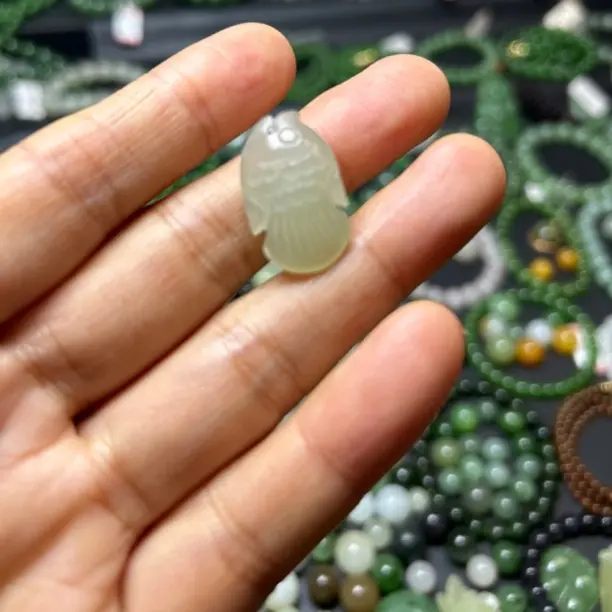 和田玉晴水小鱼男女款精工雕刻玉石挂件中国风首饰品