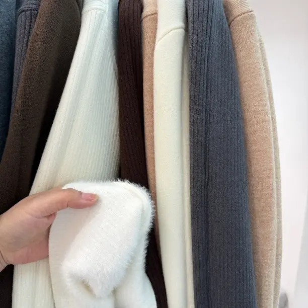 一体绒半高领加绒加厚针织衫女秋冬内搭保暖修身显瘦套头毛衣新款