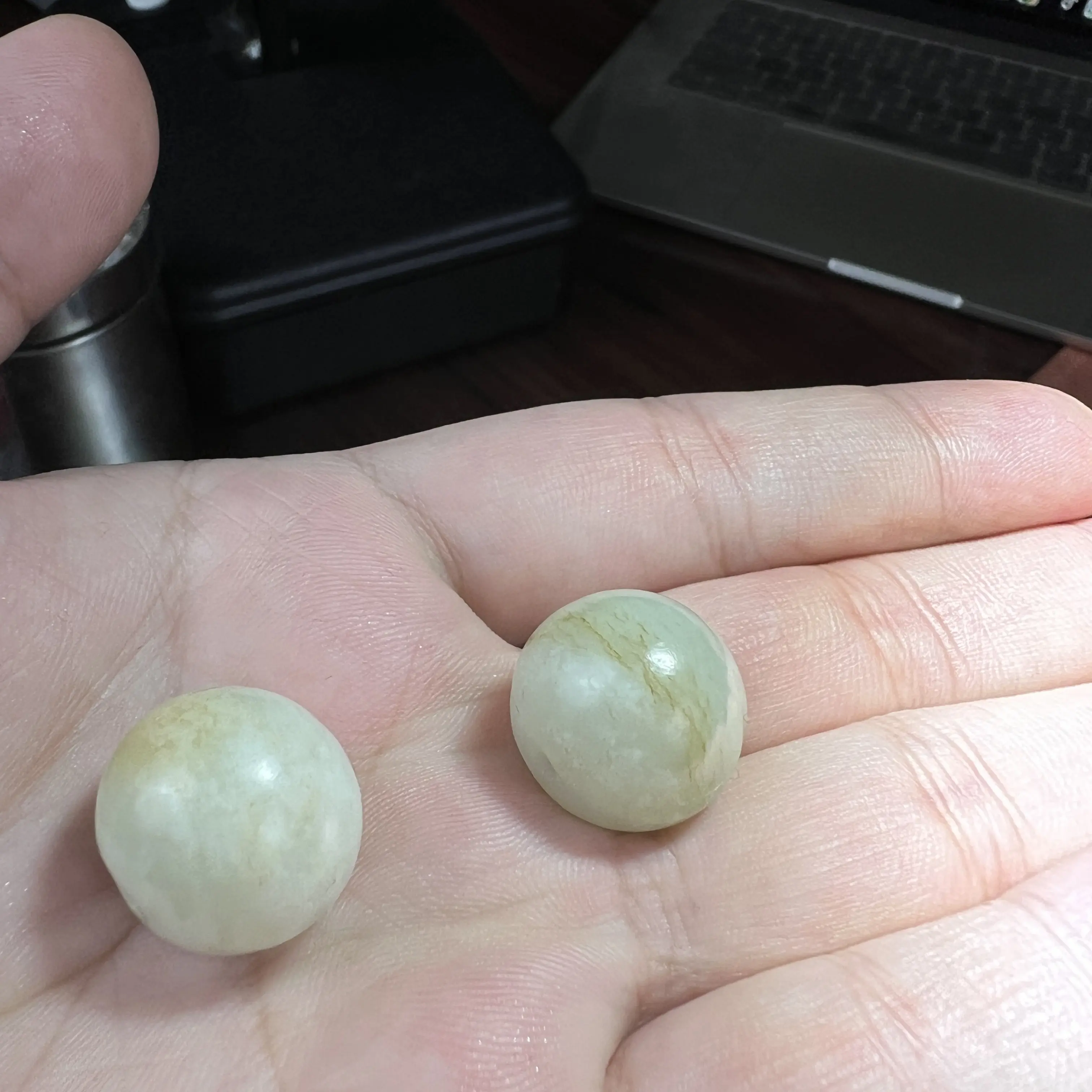 老和田玉珠子多样性发一