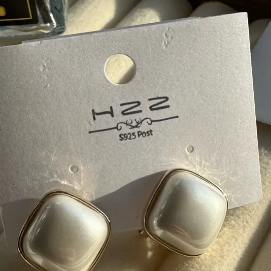 铜合金仿珍珠耳饰 仿珍珠 韩系简约小众高级感个性耳钉