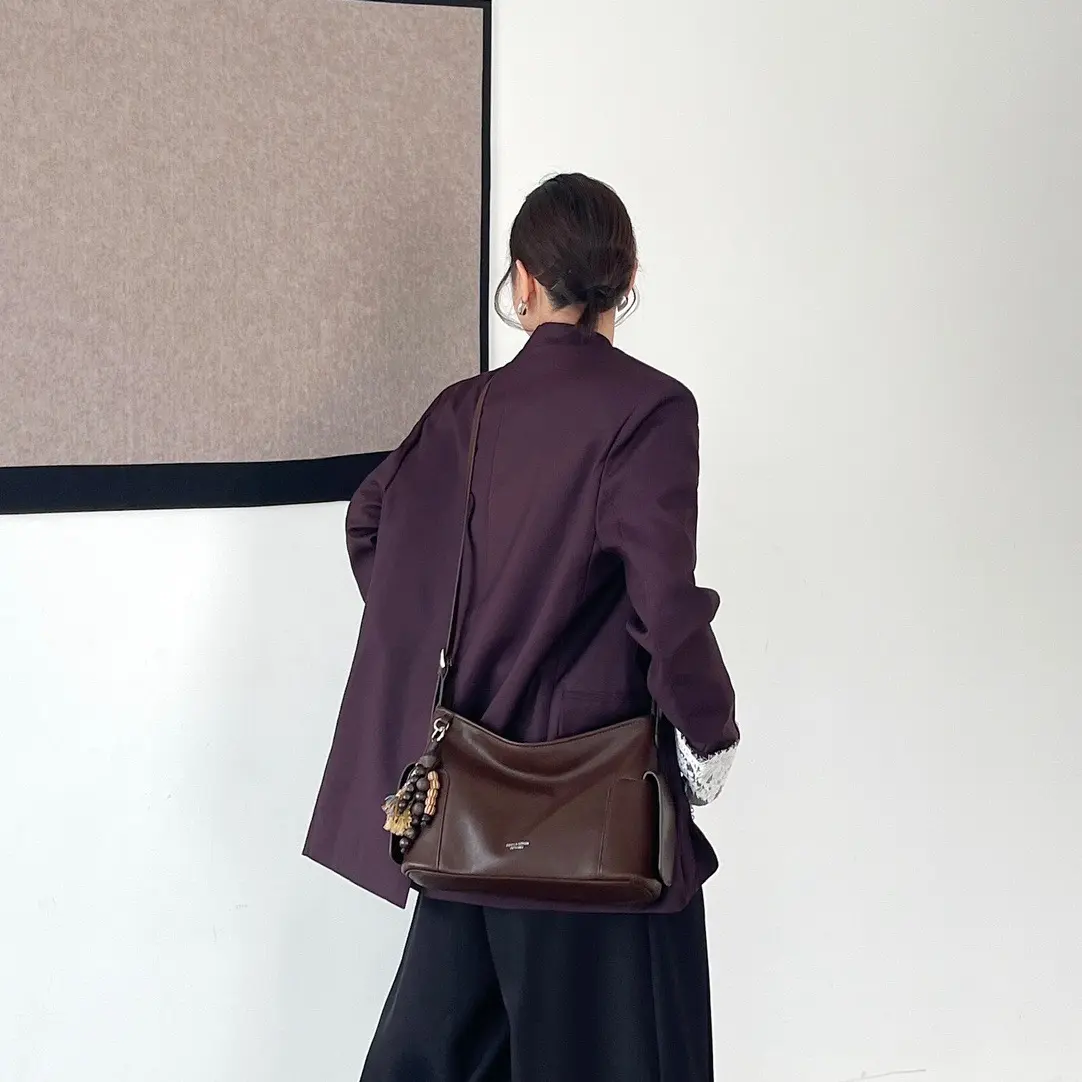 【劳拉贝莉】时尚百搭小号单肩斜挎甜甜圈HOBO包