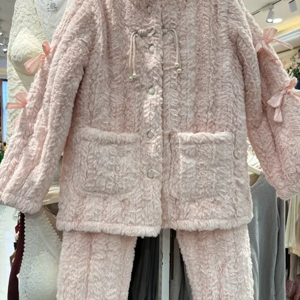 女士冬季三层夹棉水貂绒新中式盘扣珊瑚绒可外穿家居服套装