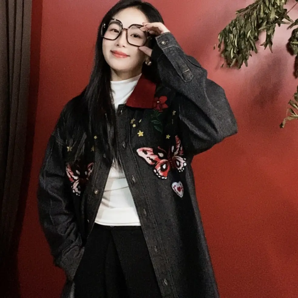 【奥特莱斯】折扣|蝴蝶刺绣牛仔上衣