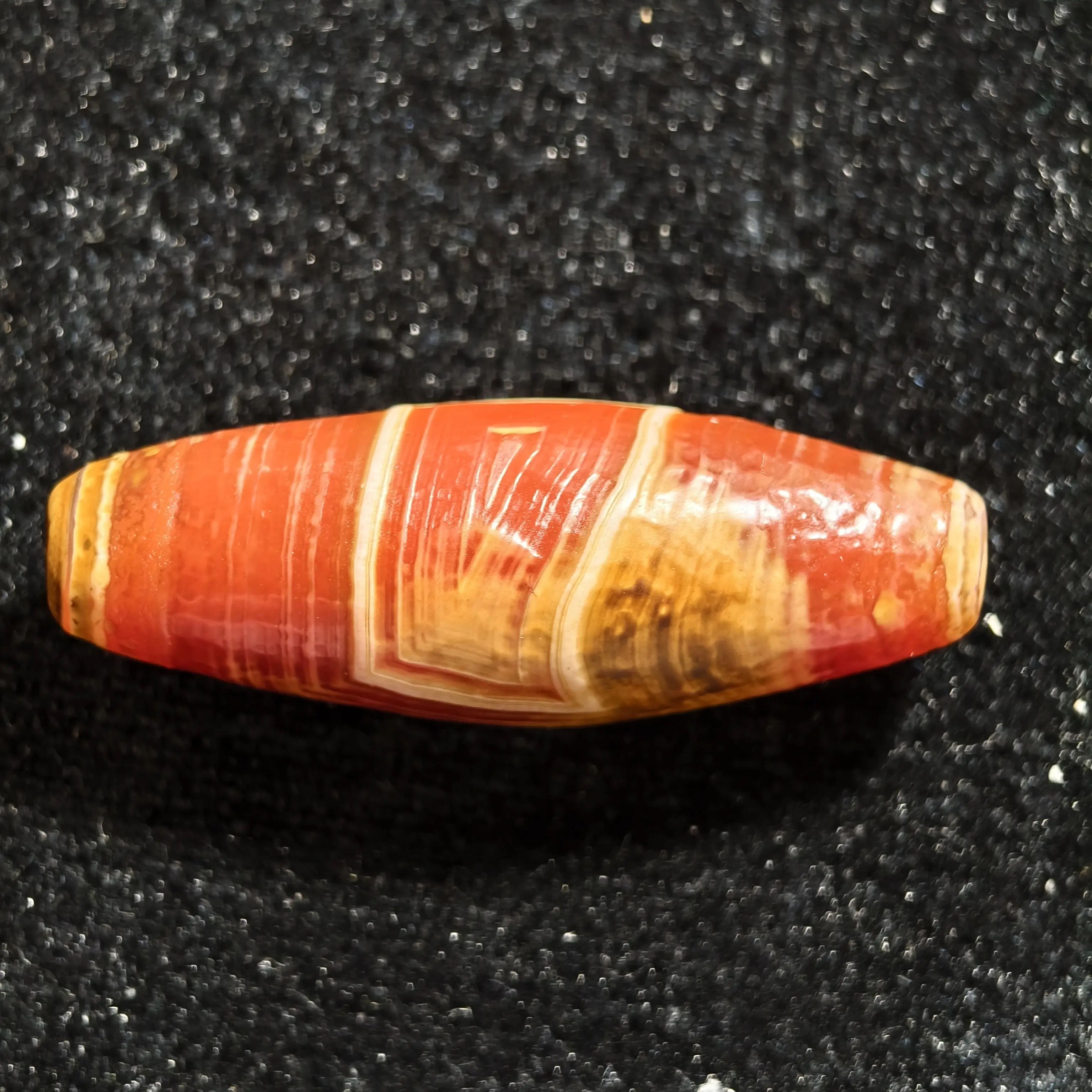 天然缠丝玛瑙珠珠可作锁骨挂件