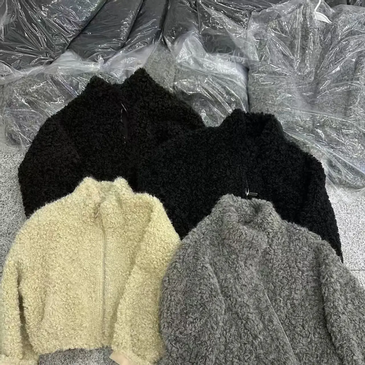 笑笑定制韩系立领短款羊卷毛时尚百搭保暖外套