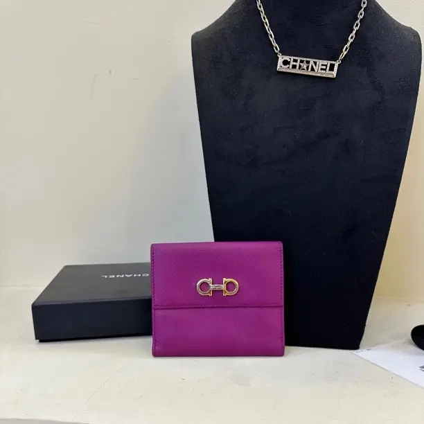 95新 FERRAGAMO/菲拉格慕 95新 短款钱包卡包