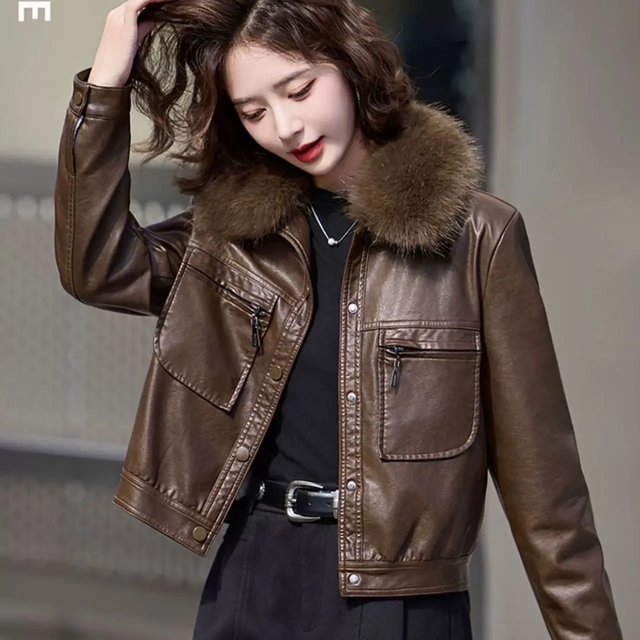 特尔丹 保罗 新款冬季女士加绒外套时尚百搭皮衣H