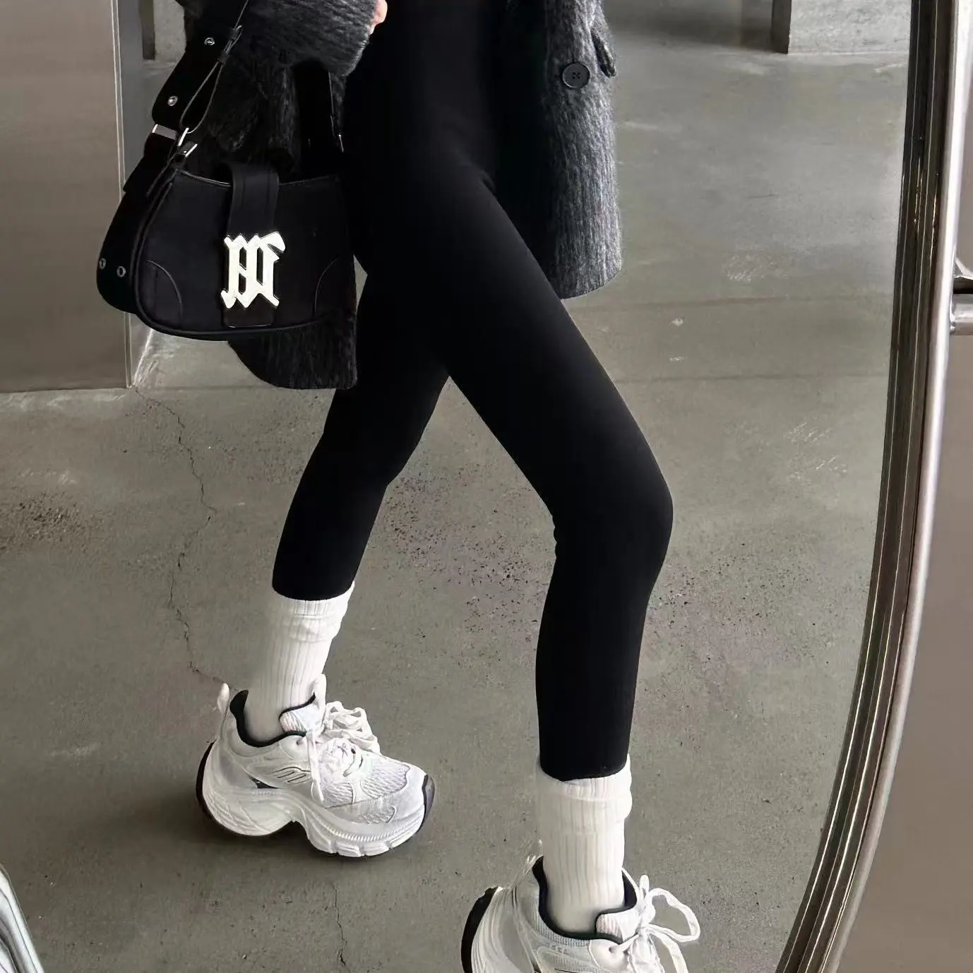 加绒加厚保暖高腰显瘦提臀外穿云朵打底小黑裤500g