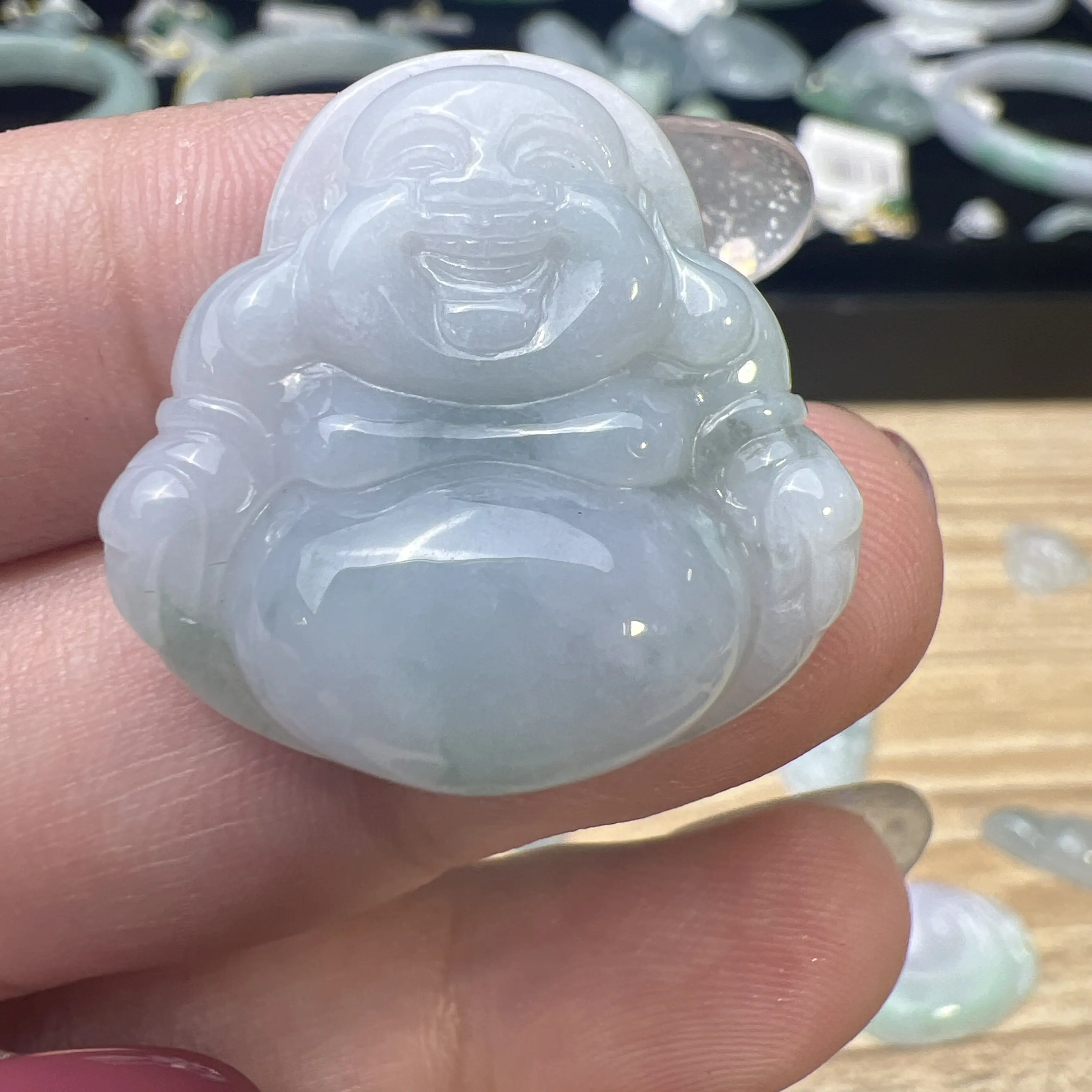 天然A货翡翠飘绿花佛公吊坠精致时尚