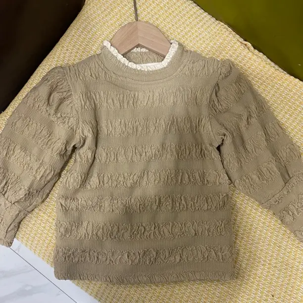 实体货打底衫工艺款面料，加一体宝宝绒，不起球不变形，好搭配衣服