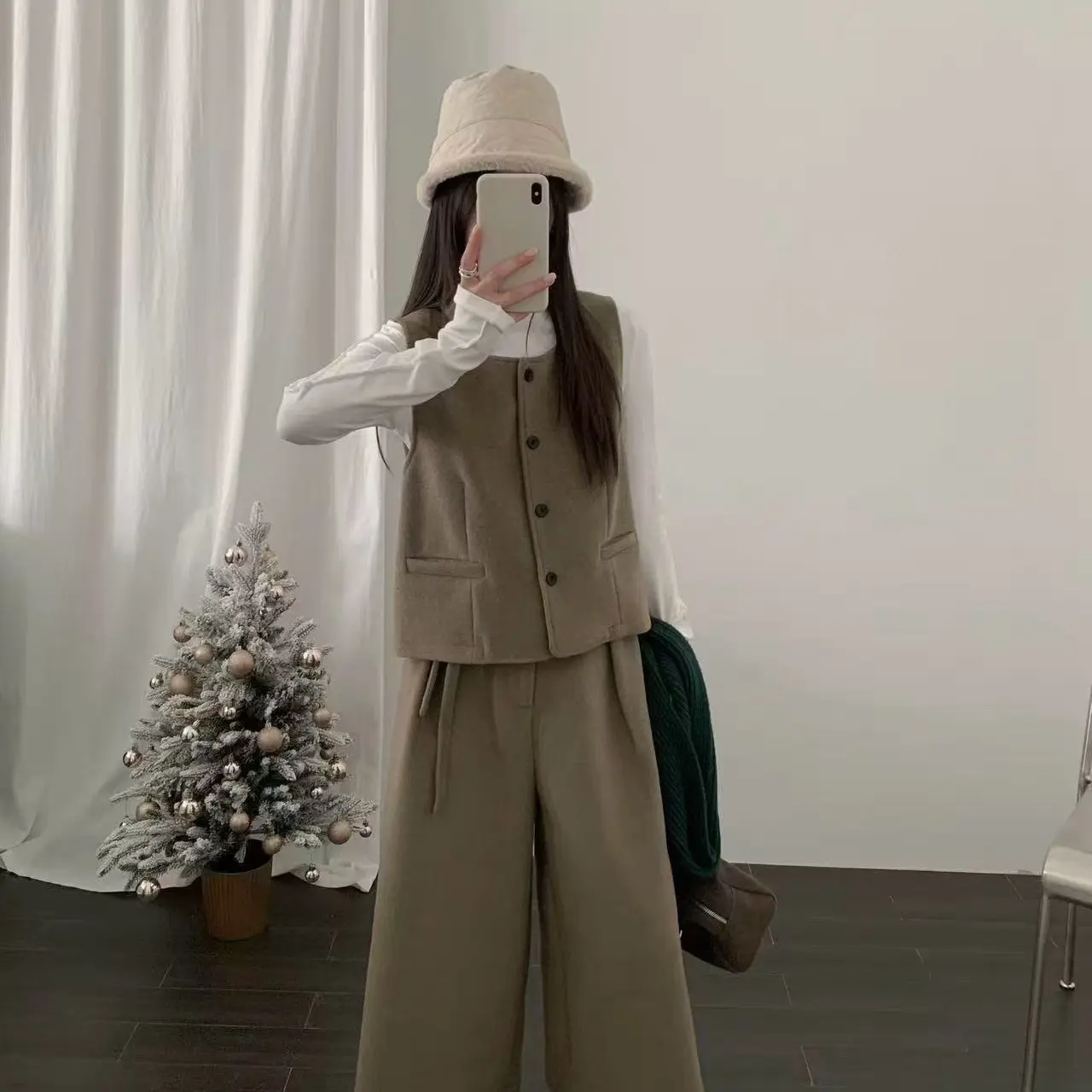 117韩系奶油少女减龄马甲直筒裤两件套秋冬气质显瘦女