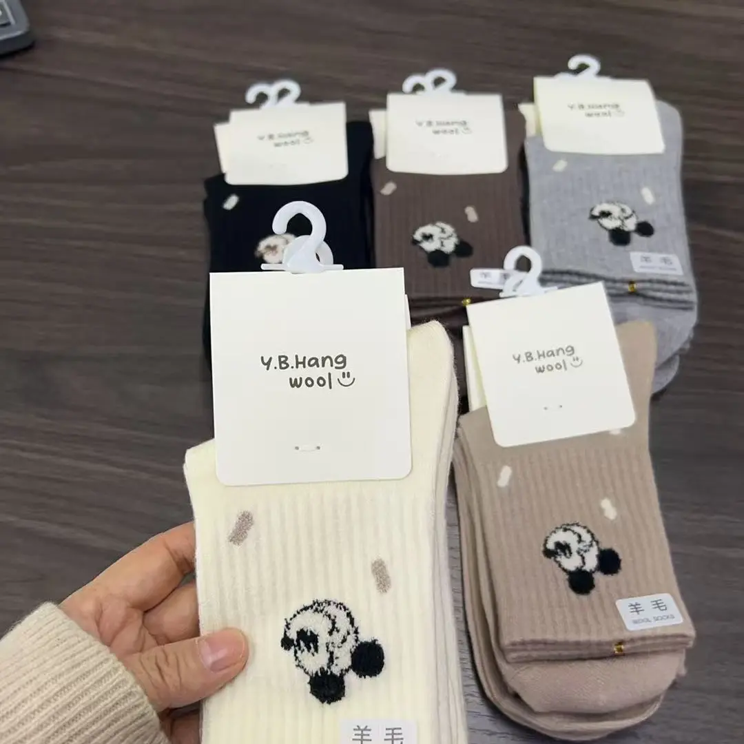 女士冬款羊毛高筒运动百搭舒适袜子秋冬