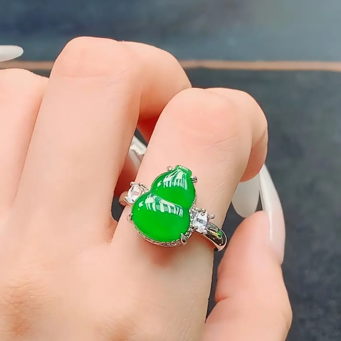 JZ169天然翡翠A货冰阳绿葫芦时尚百搭多样性发