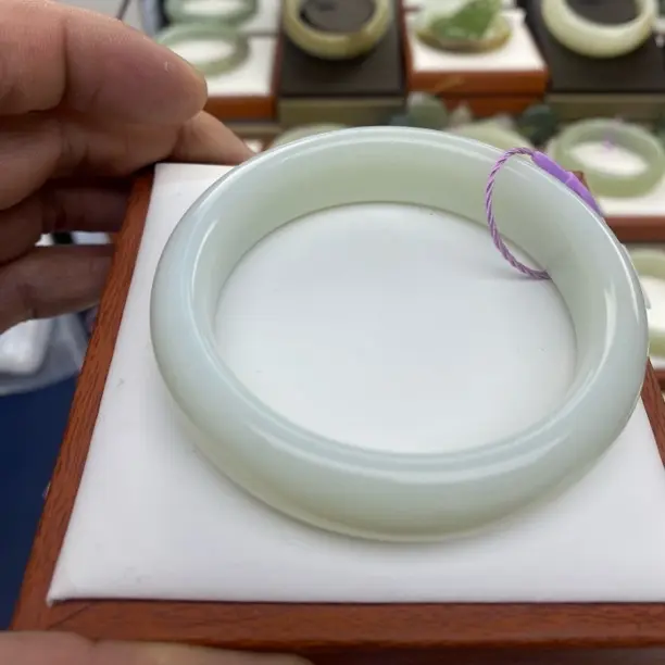 天然和田玉女士手镯