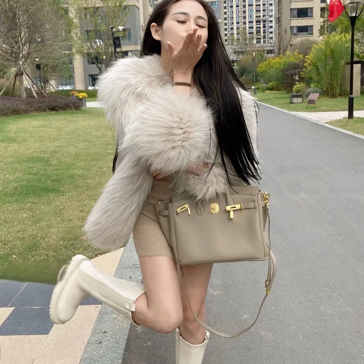 中长款常规V领女中长款新潮风双排扣多色杏色