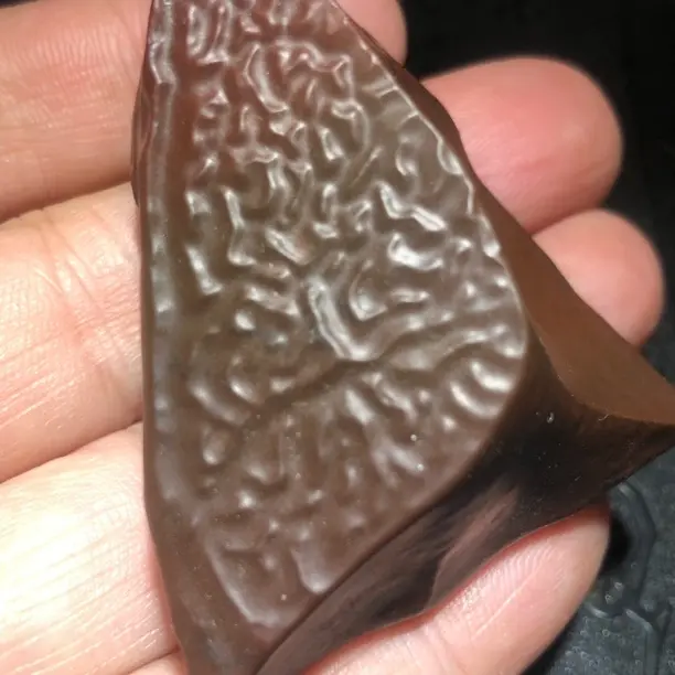 老坑泥单品出售1图以物，赏心悦目的奇石，纹路规整漂亮值得拥有