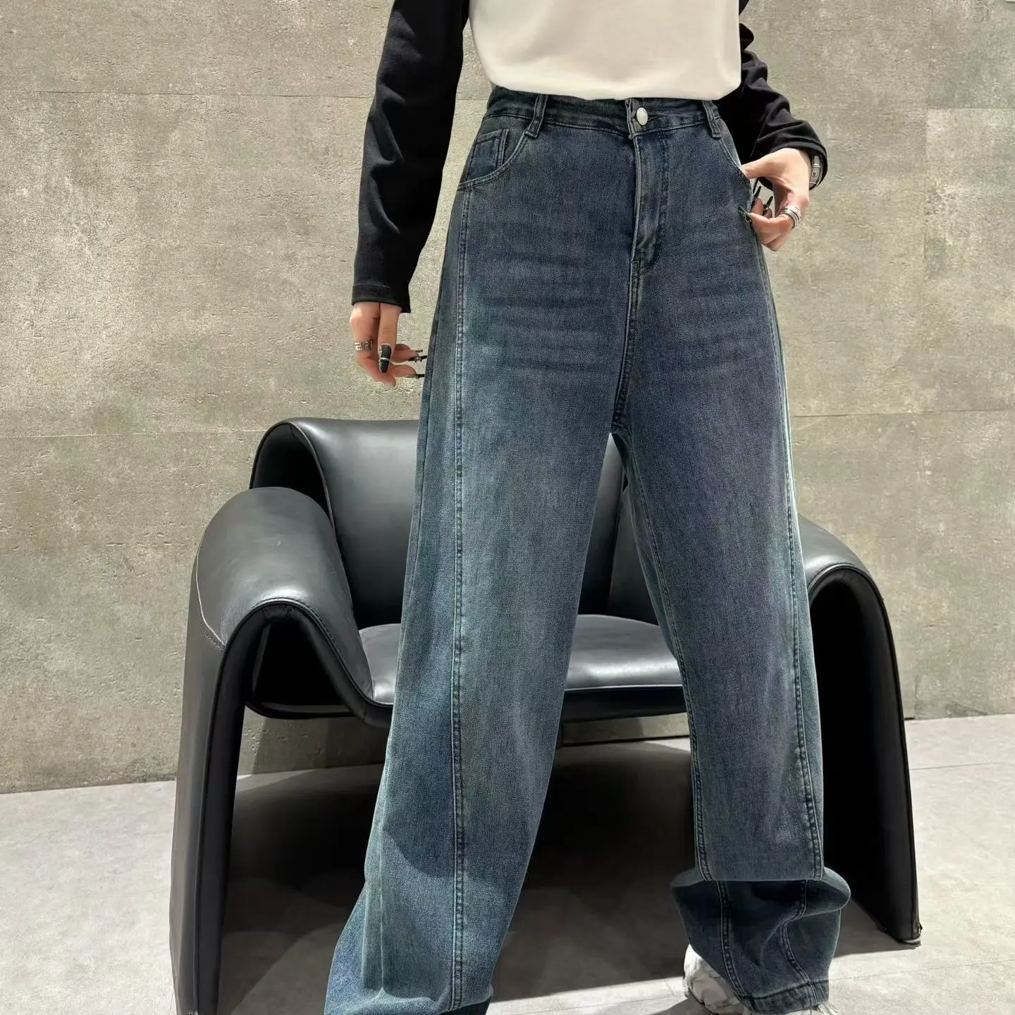 大码高腰加绒显瘦宽松弯刀牛仔腿裤