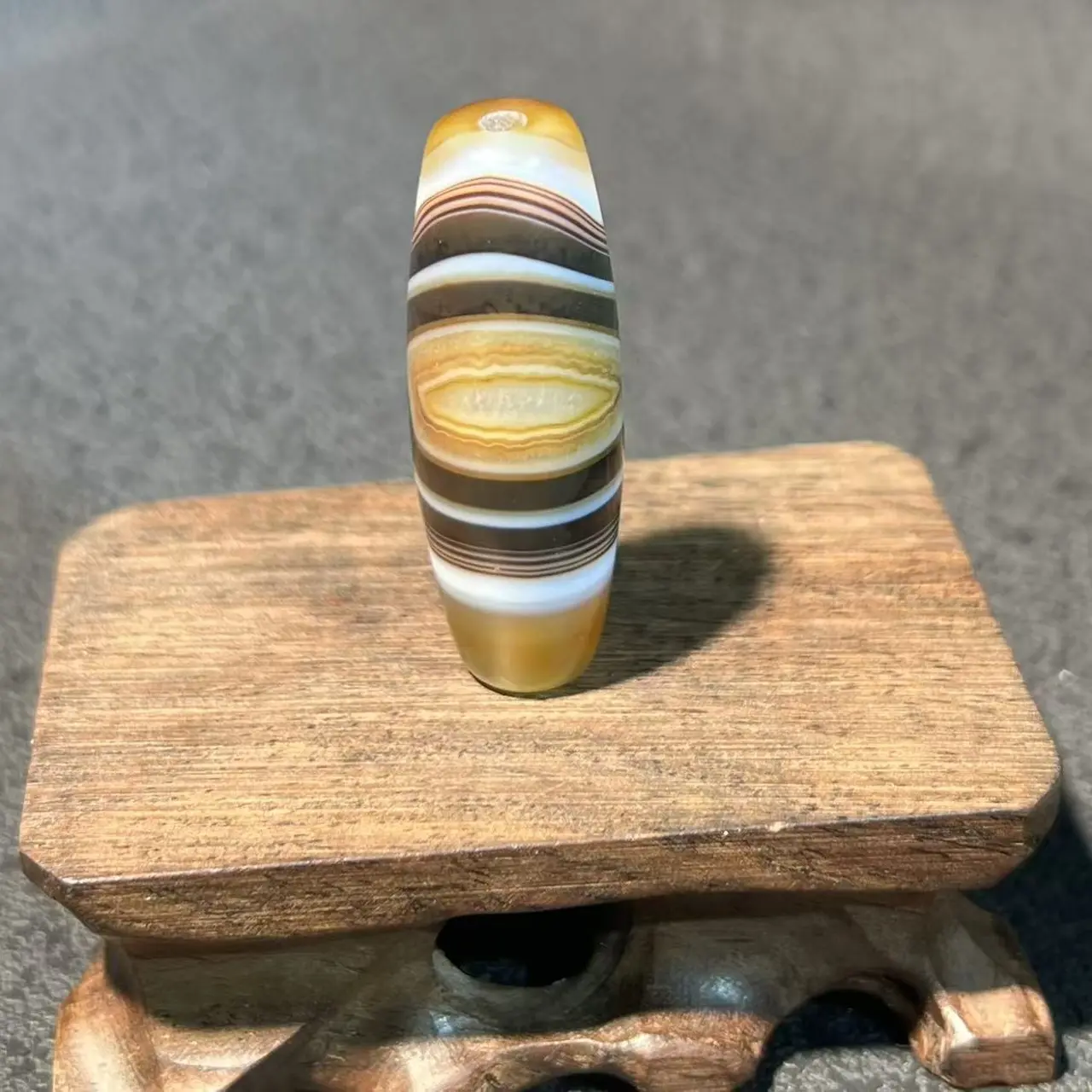 水晶玛瑙共生天然缠丝玛瑙