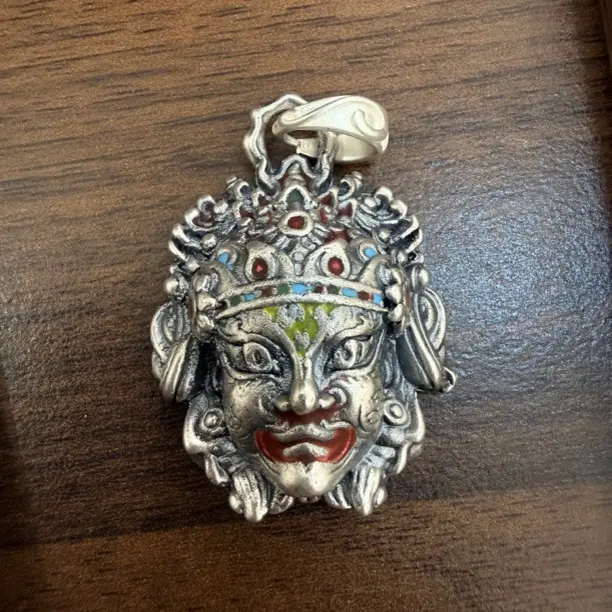 足银银制品 足银999 扎基拉姆女财神头像复古色/31.5