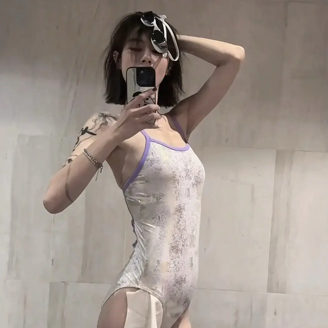 【月光宝盒】烫金色亮面柔美小胸连体竞速显瘦美背训练游泳馆专用