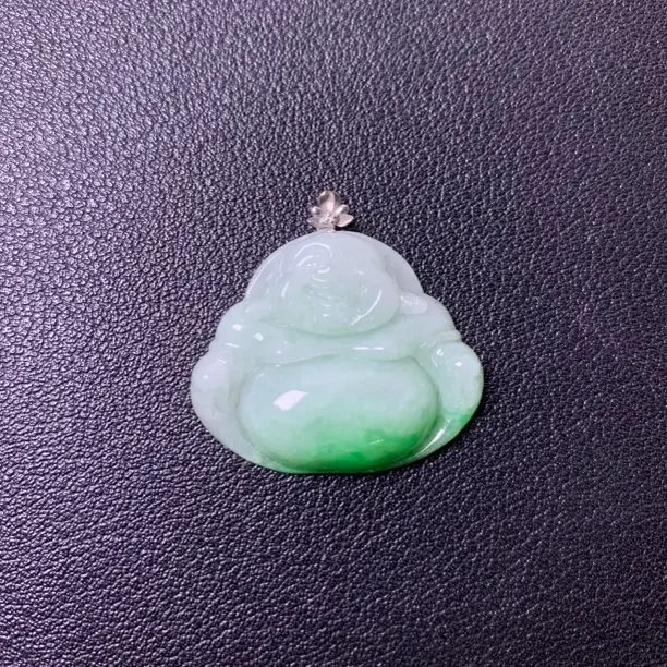 天然A货翡翠18K金镶飘阳绿佛公吊坠